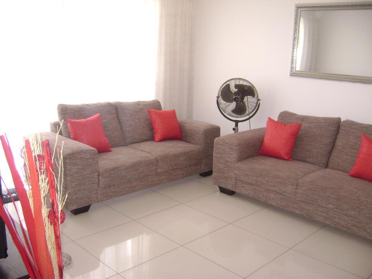 North Beach Durban Apartments Buitenkant foto